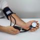 Aneroid-Blutdruckmessgerät | Blutdruck | Zwei Ausgänge | Komfortabel | Anpassbar | Blau | Mobiclinic - Foto 7