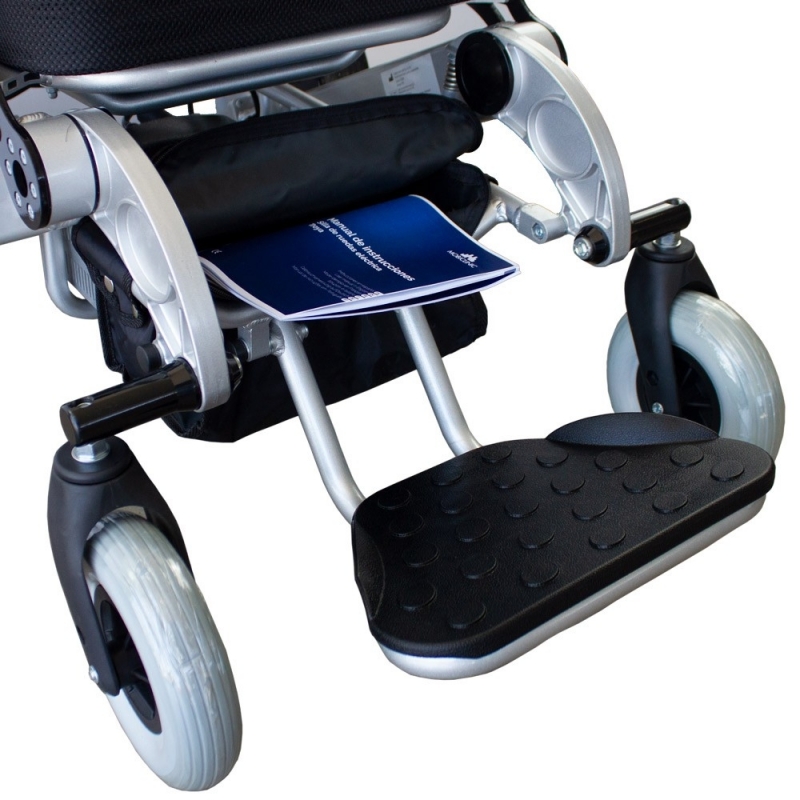 Fauteuil roulant électrique Ultra pliable et léger Sécurité et confort Troya Mobiclinic