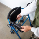 Ortopedisk rollator | Fällbar | Spakbromsar | 4 hjul | Sits och ryggstöd | TURIA | Clinicalfy - Foto 10